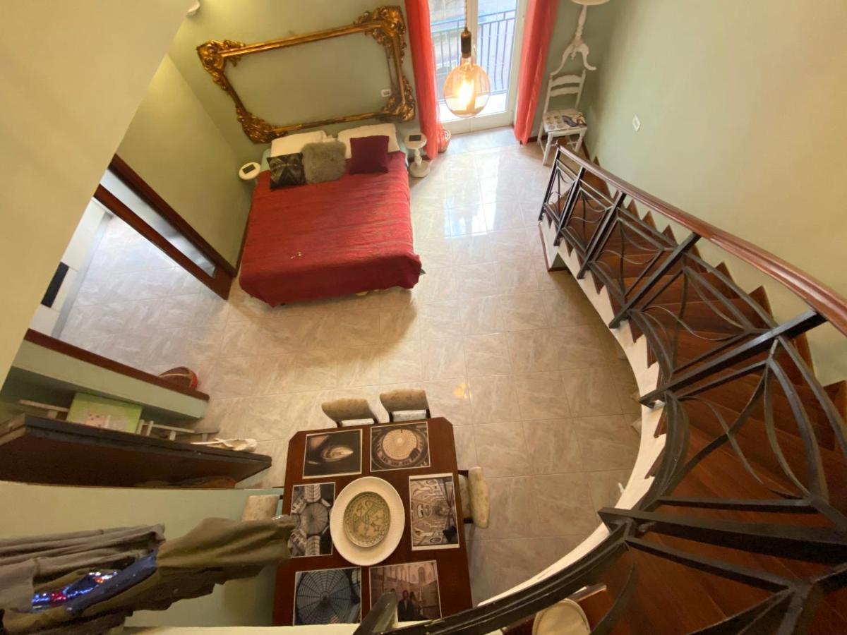 Casa Gioia, Tra Palazzo Reale,Lungomare E Monte Echia Apartment Naples Exterior photo
